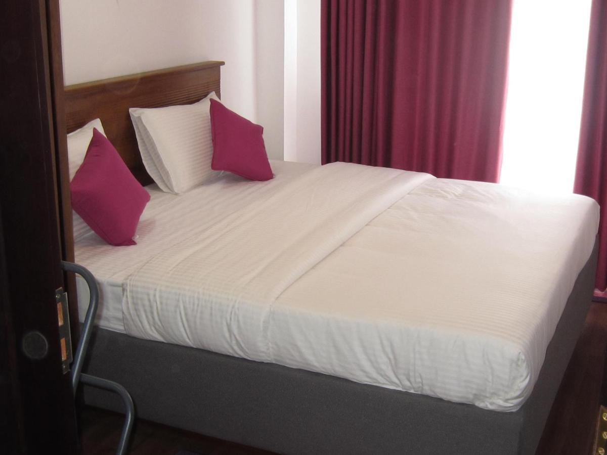 Chanya Luxury Apartment, S 31, Lake View Residencies Nuwara Eliya Exteriör bild